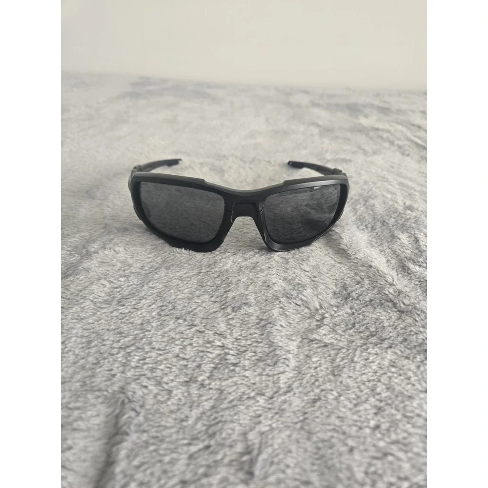 Oakley SHOCKTUBE Matte Black POLARIZED BALLISTIC Grey Sunglass OO9329-09